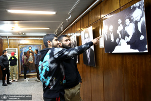 تجدید میثاق دانش آموزان و مردم با امام در حسینیه جماران