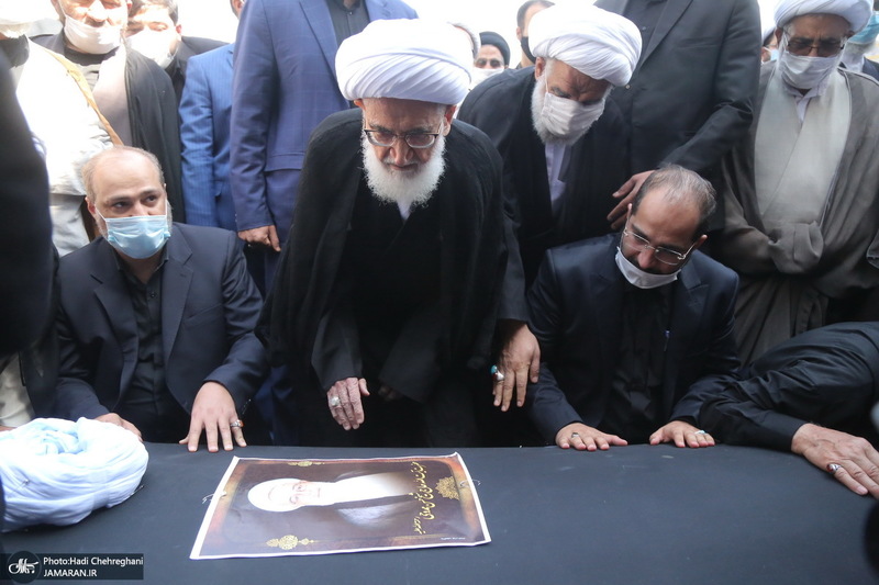 مراسم تشییع پیکر آیت الله حسن ممدوحی(ره)