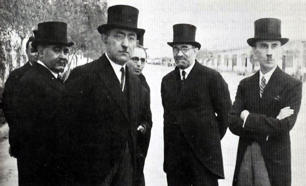 نقش علی اکبر خان داور در تشکیل حکومت پهلوی