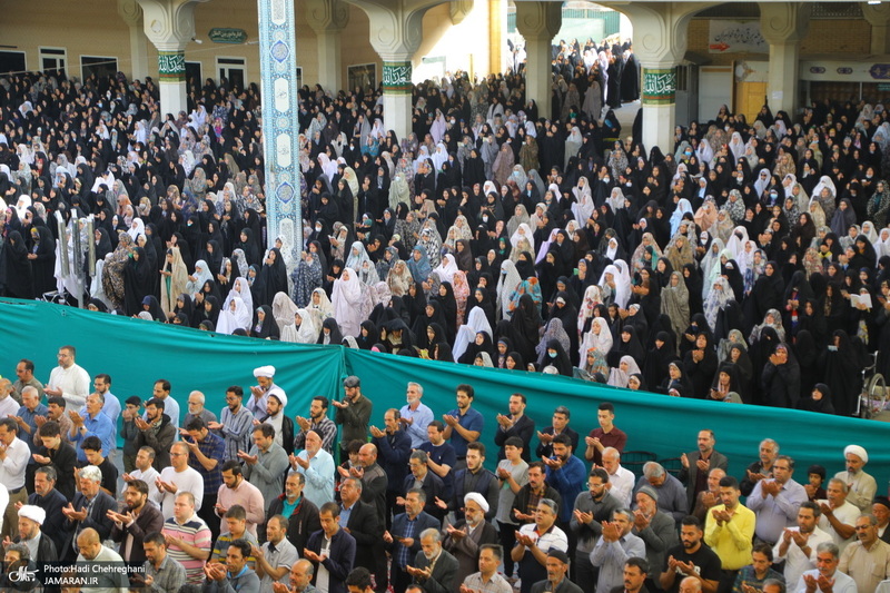 نماز عید سعید فطر در حرم مطهر حضرت معضومه (س)