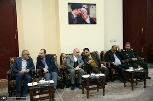 حاشیه های تجدید میثاق رئیس جمهور و اعضای دولت با آرمان های حضرت امام خمینی (س)