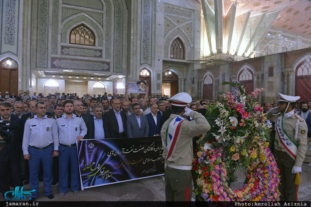 مدیران و کارکنان صنعت نفت با آرمان های حضرت امام تجدید میثاق کردند