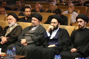 مراسم بزرگداشت احسان صابری در حرم امام خمینی (س)