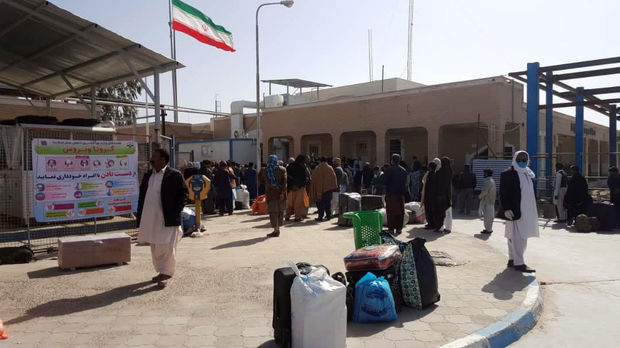 پیگیری خروج ۳۰۰ نفر از زائران پاکستان از مرز میرجاوه
