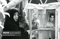 مادران شهدای دفاع مقدس هنوز با یاد و خاطره فرزندانشان زندگی می‌کنند (11)