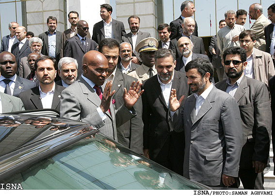ماجرای عجیب سرمایه گذاری خودرویی ایران در سنگال + عکس