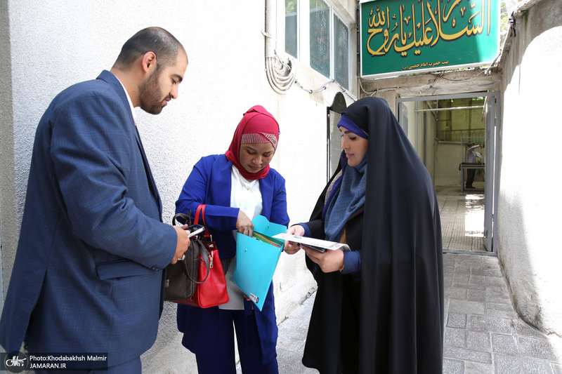 بازدید مشاور رسانه ای رئیس جمهور کشور کنگواز بیت امام خمینی (س) در چماران