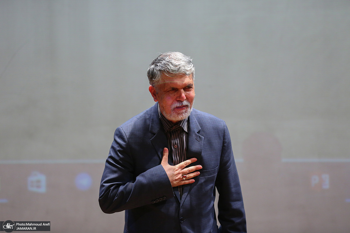 روزنامه اصولگرا: پیام انتصاب صالحی در روزنامه اطلاعات این است که چرا سروش صحت حذف شد؟ و چرا طرح صیانت به سعه صدر رهبری توجه نکرد؟