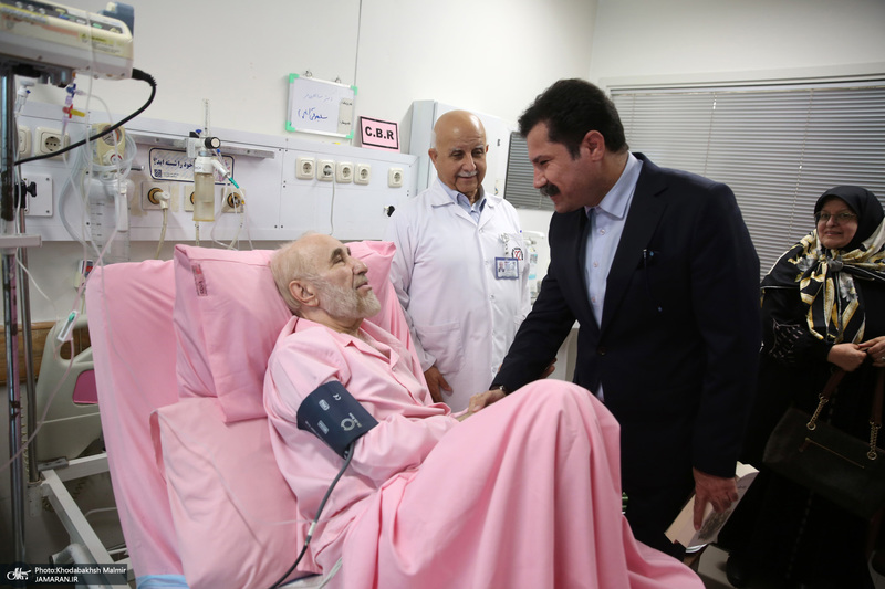 عیادت اقای خاتمی 1