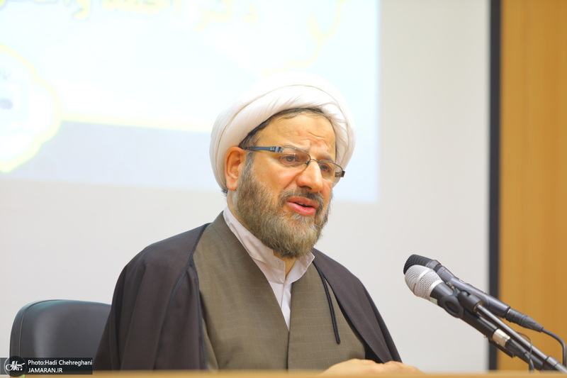 هشمتین نشست تبیین مکتب امام خمینی با عنوان «تاثیر مکتب فقهی امام خمینی (س) بر فقه سیاسی شیعه‎‎»