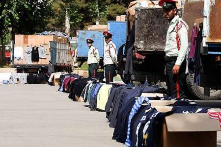 کشف بیش از 682 میلیون ریال لباس قاچاق در مشهد