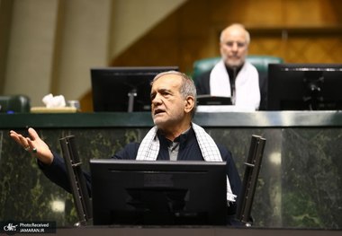 جلسه غیرعلنی مجلس و دولت با حضور پزشکیان برگزار شد