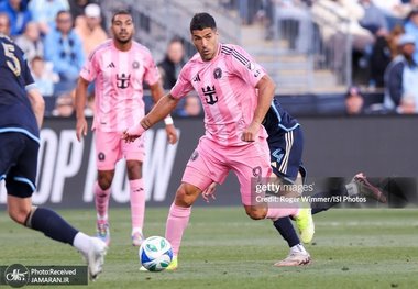 عذرخواهی سوارس بابت پرتاب آب دهان