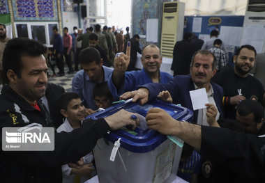 حضور مردم در انتخابات نشان‌دهنده پشتیبانی از ولی‌فقیه است