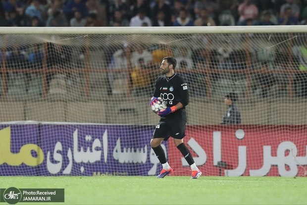 روشن: گلرهای مبتدی هم مثل آدان گل نمی‌خورند/ استقلال با ساپینتو آینده‌ای ندارد