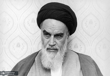 چه شد که امام حکم به اعدام سلمان رشدی داد؟