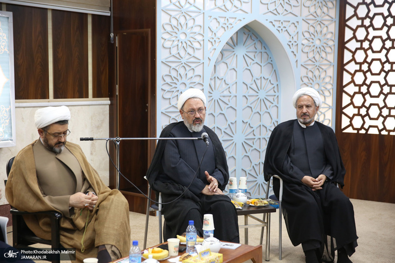 مراسم تقدیر از دست اندرکاران همایش نکوداشت وکلای حضرت امام خمینی (س)