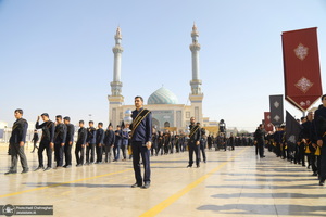 دسته عزاداری خادمین حرم مطهر حضرت معصومه (س) در سالروز شهادت امام رضا (ع)