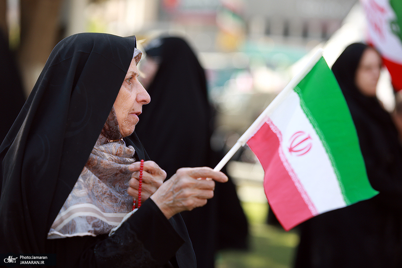 راهپیمایی دختران «جان‌فدای ایران»- ۲