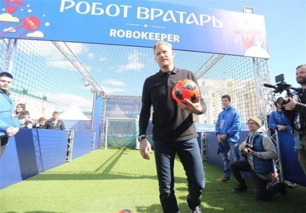  اشمایکل: ایران بهتر از پرتغال بازی کرد و بیشتر دنبال بردن بود/ داور، بازی را خراب کرد
