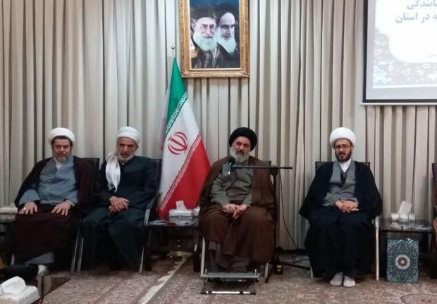 روحانیون افسران جریان فکری اسلام در جبهه جنگ نرم هستند