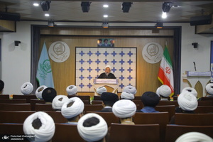 مراسم روز معلم و تجلیل از اساتید حوزوی در مجتمع آموزشی پژوهشی ائمه اطهار (ع)‎