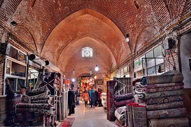 3 سرای تاریخی بازار ارومیه به صورت کاروانسرا احیا می شود