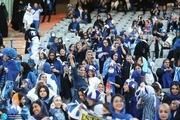 قلب آبی فیفا به حضور زنان استقلالی در ورزشگاه + عکس
