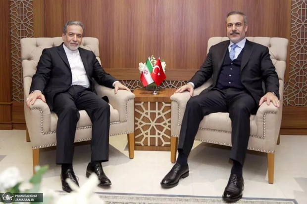 دیدار وزرای خارجه ایران و ترکیه در جده/ عراقچی: حفظ و صیانت از روابط، مسئولیت مشترک مقام‌های ایران و ترکیه است/ ناامنی در سوریه فقط به نفع رژیم صهیونیستی و موجب سوءاستفاده عناصر تروریستی خواهد شد 