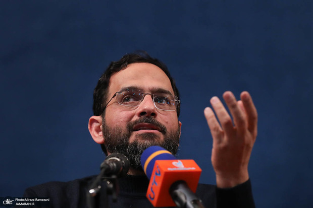 برهانی، حقوقدان: شورای عالی فضای مجازی هیچ صلاحیتی برای وضع یا رفع فیلترینگ ندارد/ پزشکیان قانونا می‌تواند دستور مستقیم رفع فیلتر را بدهد