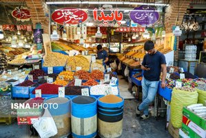 جریان عادی زندگی در شهر تهران...