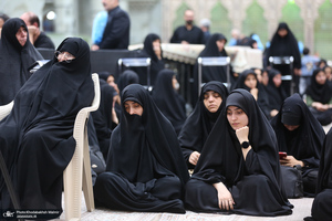 مراسم عزادارای شب عاشورا در حرم مطهر امام خمینی