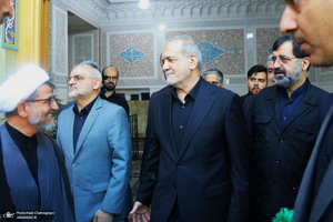 سفر رئیس جمهوری به قم و دیدار با مراجع و علما -1