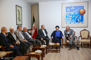 دیدار نوروزی جمعی از وزرای ادوار ایران با سید محمد خاتمی