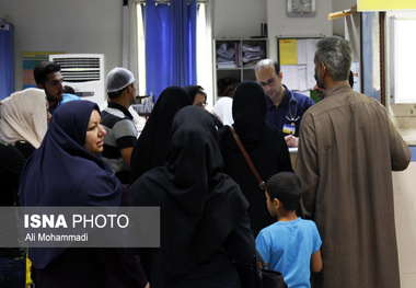 فعالیت گروه جهادی سلامت دانشگاه آزاد خوزستان در مناطق محروم سیل‌زده و زلزله‌زده