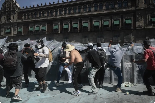 دلایل اعتراض نسل zدر مکزیک