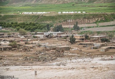 فرمانده: سپاه ملایر 100 خانه برای سیل زدگان لرستان می سازد