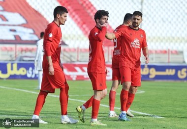 کارشناس فوتبال: تراکتور آبروی ایران را حفظ کرده است/ ساپینتو هیجانی عمل میکند