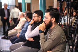 دیدار اعضای جبهه فرهنگی نقلاب اسلامی با سید حسن خمینی