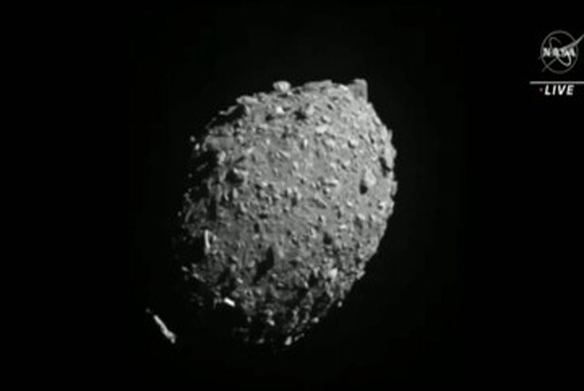 رفتار غیرمنتظره سیارکی که با فضاپیمای ناسا برخورد کرد
