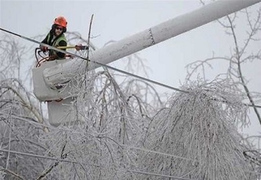 قطعی برق شهرها و روستاهای دارای مسیر دسترسی چهارمحال و بختیاری رفع شد