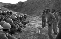 تصاویر کمتر دیده شده از حضرت آیت‌الله خامنه‌‎ای در دوران دفاع مقدس (1)