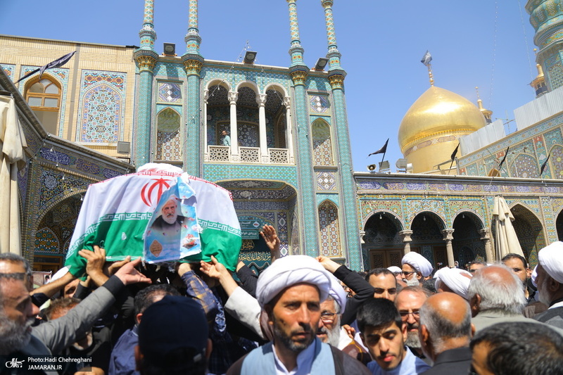 تشییع مرحوم آیت الله عباسعلی سلیمانی (ره) در حرم مظهر حضرت معصومه (س)