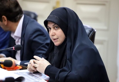 رونمایی از تمبر یادبود روز رشت  توجه به حماسه هشت دی در برنامه‌های روز رشت