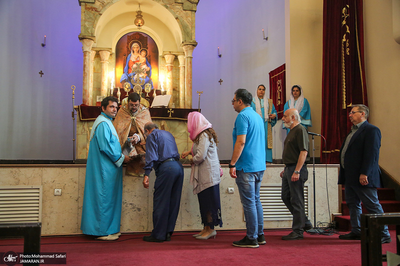 مراسم بزرگداشت امام خمینی (س) در کلیسای «سرکیس مقدس»