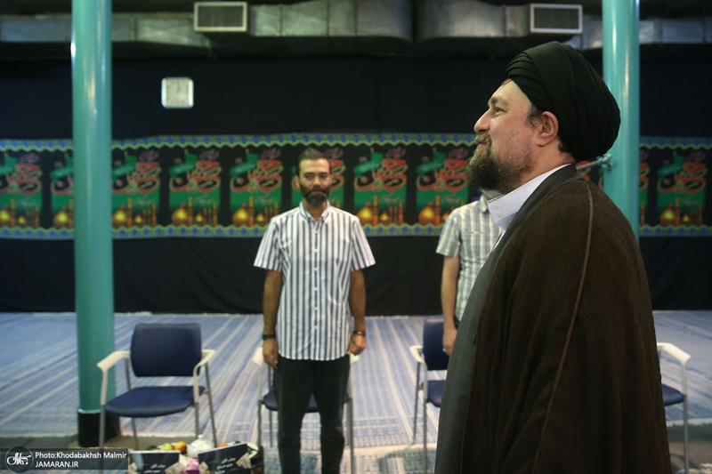 نشست صمیمانه دست اندر کاران و عوامل فیلم مستند «احمد» با سید حسن خمینی