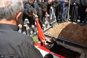 مراسم خاکسپاری سیدعلی صنیع خانی در بهشت زهرا (س) تهران