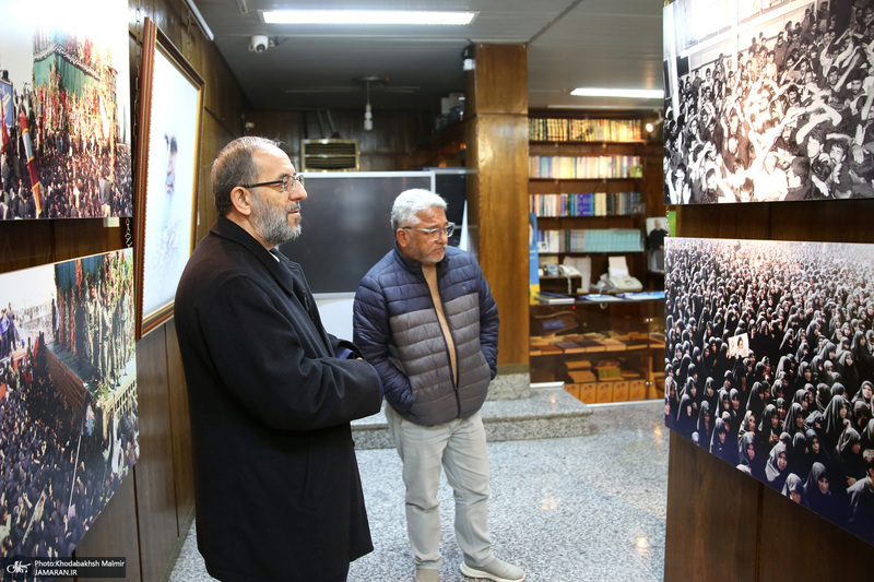 بازدید جمعی از مهمانان شرکت کننده رویداد بین المللی جایزه جهانی امام خمینی از جماران