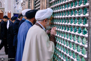 جشن عبادت و تکلیف فرزندان کارکنان معاونت پشتیبانی سپاه در حرم امام خمینی (س)