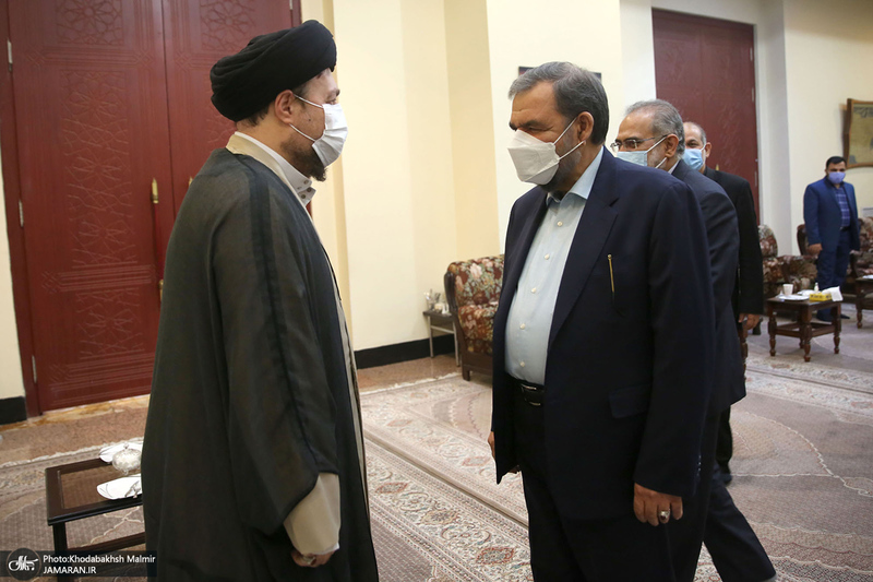 حاشیه های تجدید میثاق رئیس جمهور و اعضای دولت سیزدهم با آرمان های حضرت امام (س)